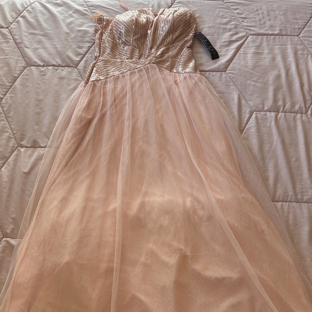 Elegant Pink Strapless sequin gown